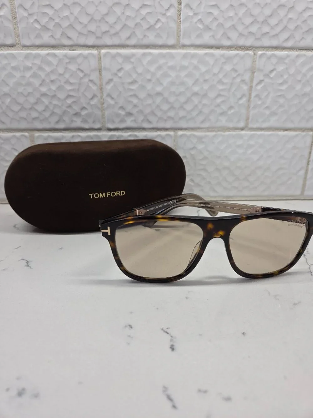 NWT Tom Ford Frances Dark Havana Photochromic Sunglasses TF1081/S Full Set
